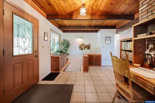 1628 SW Clay St, Dallas, OR 97338 - Photo 16