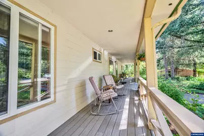 1628 SW Clay St, Dallas, OR 97338 - Photo 4