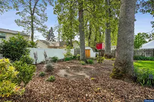 4586 Reimann St NE, Salem, OR 97305 - Photo 22
