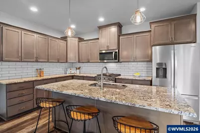 6058 NE Chandra Ct, Albany, OR 97321 - Photo 8