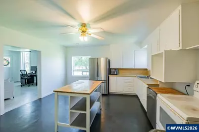 30832 Waterloo Rd, Lebanon, OR 97355 - Photo 14