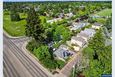3417 SE 3rd St, Corvallis, OR 97333 - Photo 4