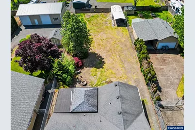 2662 S 12th St, Lebanon, OR 97355 - Photo 6