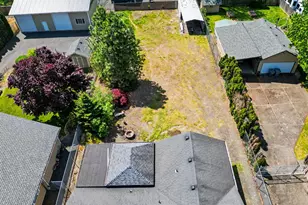 2662 S 12th St, Lebanon, OR 97355 - Photo 6