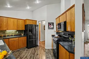 2662 S 12th St, Lebanon, OR 97355 - Photo 16
