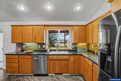 2662 S 12th St, Lebanon, OR 97355 - Photo 18