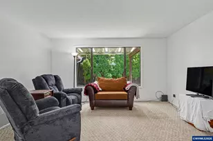4444 39th Ave NE, Salem, OR 97305 - Photo 8