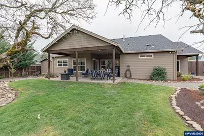217 White Oak Wy, Shady Cove, OR 97539 - Photo 32