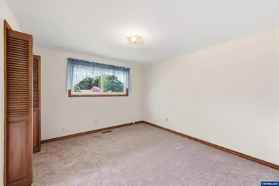837 SW River Dr, Dallas, OR 97933 - Photo 20
