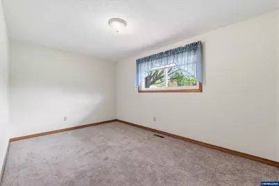 837 SW River Dr, Dallas, OR 97933 - Photo 22