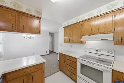 837 SW River Dr, Dallas, OR 97933 - Photo 12