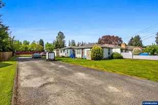224-226 Stark St N, Salem, OR 97303 - Photo 2