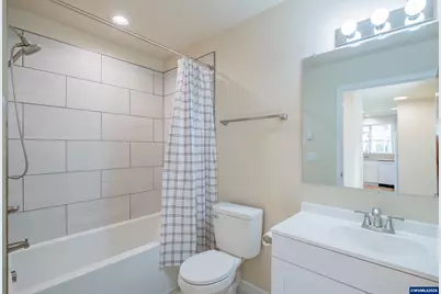 3392 Sunnyview Rd NE, Salem, OR 97301 - Photo 38