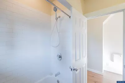 3392 Sunnyview Rd NE, Salem, OR 97301 - Photo 14