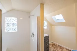 3392 Sunnyview Rd NE, Salem, OR 97301 - Photo 20