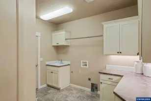 5428 Swallowtail St SE, Salem, OR 97306 - Photo 26