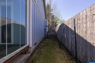 3127 S 12th St, Lebanon, OR 97355 - Photo 28
