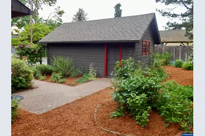 645 NW 13th St, Corvallis, OR 97330 - Photo 22