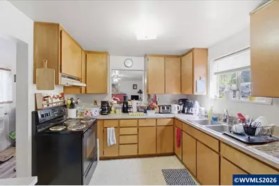 1044 23rd Av, Sweet Home, OR 97386 - Photo 10