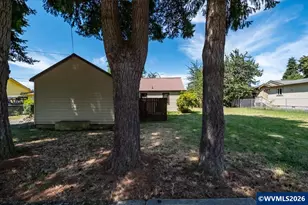 1044 23rd Ave, Sweet Home, OR 97386 - Photo 4