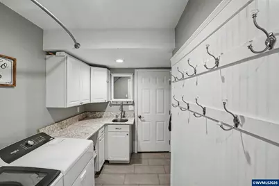 812 SW 8th St, Sublimity, OR 97385 - Photo 48