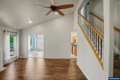 812 SW 8th St, Sublimity, OR 97385 - Photo 16