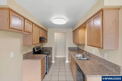 4814 Schaefer Ct NE, Salem, OR 97305 - Photo 10