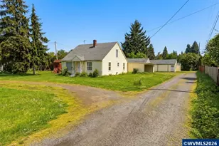 33719 Santiam Hwy, Lebanon, OR 97355 - Photo 1
