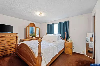 375 Park Ln, Harrisburg, OR 97446 - Photo 18