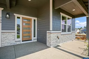 739 Emily Grace Ln SE, Salem, OR 97306 - Photo 4
