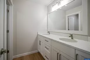 739 Emily Grace Ln SE, Salem, OR 97306 - Photo 34
