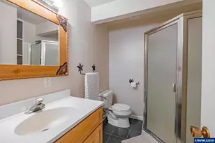38225 Mt Hope Dr, Lebanon, OR 97355 - Photo 20