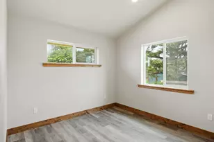 430 NW 5th St, Newport, OR 97365 - Photo 18