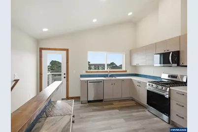 430 NW 5th St, Newport, OR 97365 - Photo 8