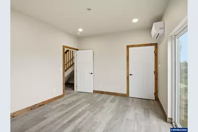 430 NW 5th St, Newport, OR 97365 - Photo 6