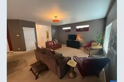 840 Wild Rose Ct, Independence, OR 97351 - Photo 8