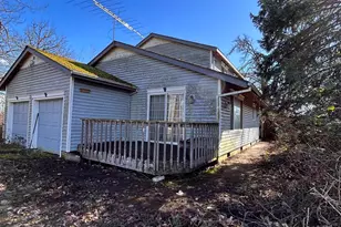 35641 Riverside Dr SW, Albany, OR 97331 - Photo 1