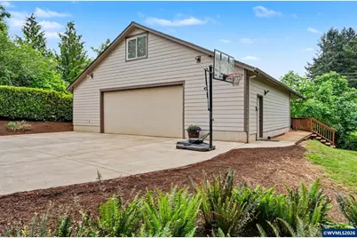 3052 Mt Kuebler Dr S, Salem, OR 97302 - Photo 32