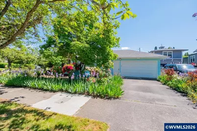 714 SW Ferry St, Albany, OR 97321 - Photo 4