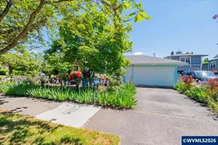 714 SW Ferry St, Albany, OR 97321 - Photo 4