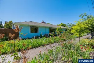 714 SW Ferry St, Albany, OR 97321 - Photo 2