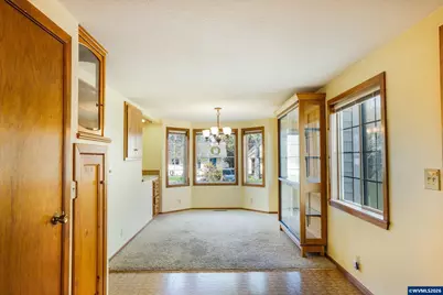 732 E 22nd Av, Eugene, OR 97405 - Photo 18