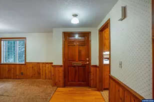 732 E 22nd Ave, Eugene, OR 97405 - Photo 8