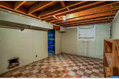 732 E 22nd Av, Eugene, OR 97405 - Photo 42