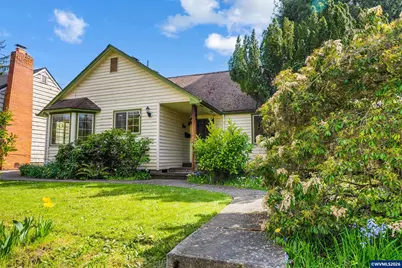 732 E 22nd Av, Eugene, OR 97405 - Photo 4