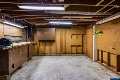 732 E 22nd Av, Eugene, OR 97405 - Photo 44