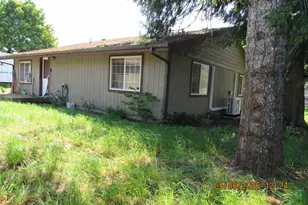 365 SE Myrtle St, Mill City, OR 97360 - Photo 32