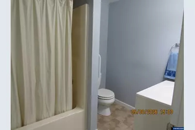 365 SE Myrtle St, Mill City, OR 97360 - Photo 24