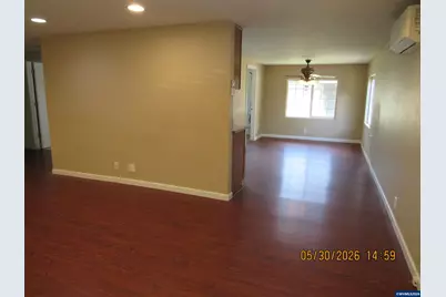365 SE Myrtle St, Mill City, OR 97360 - Photo 4