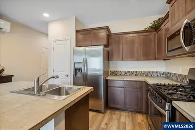 5725 Karen Lynn Lp S, Salem, OR 97306 - Photo 6